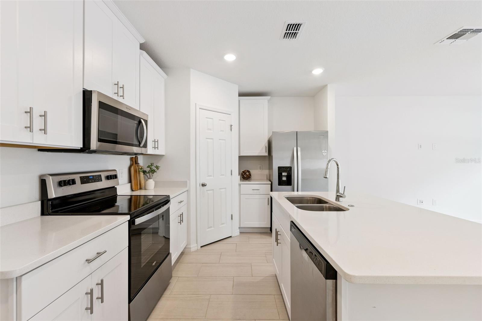 2097 Crape Jasmine, Orlando, FL 32824