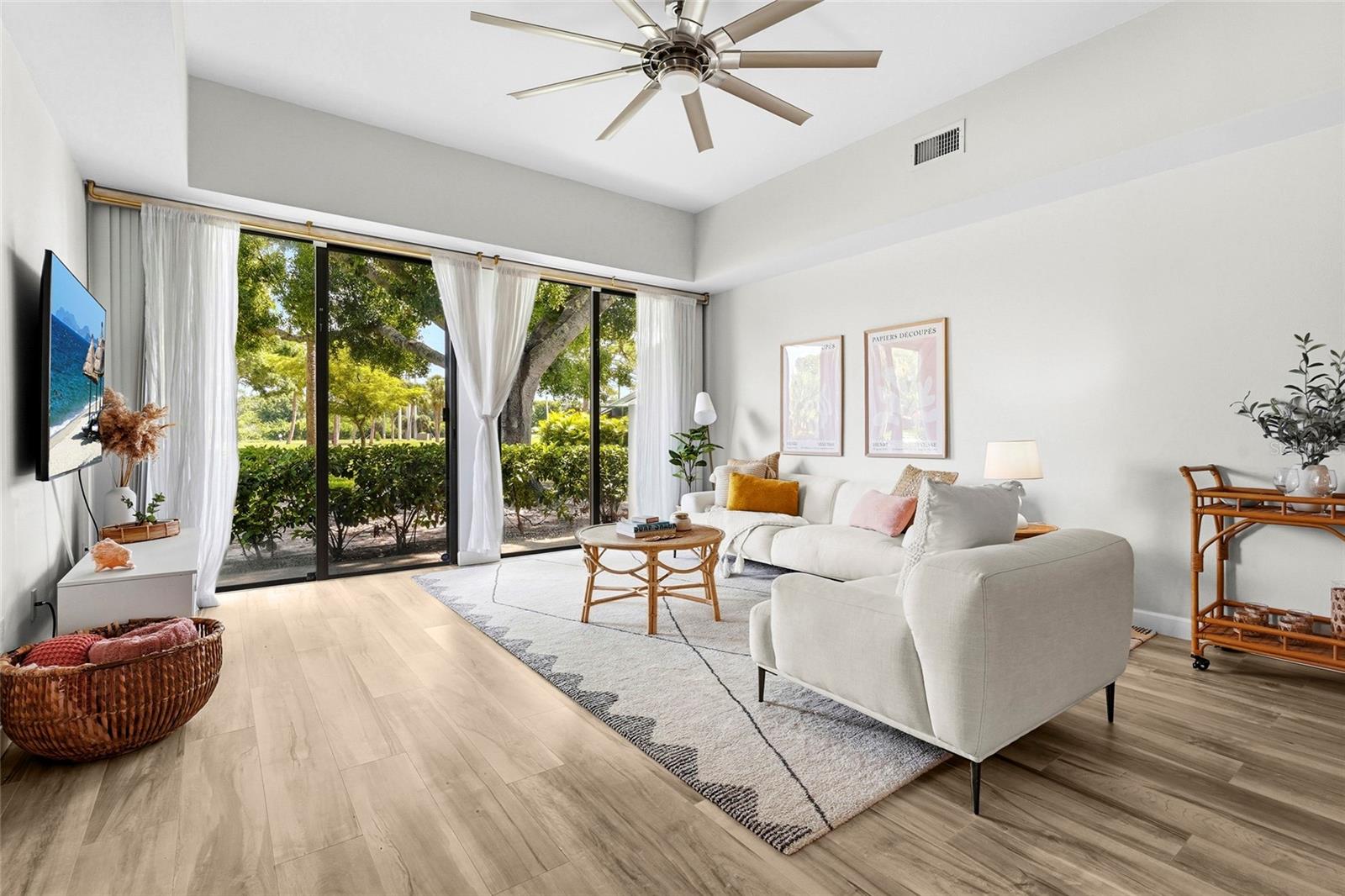 2383 Lakeside Unit D3, Sarasota, FL 34235