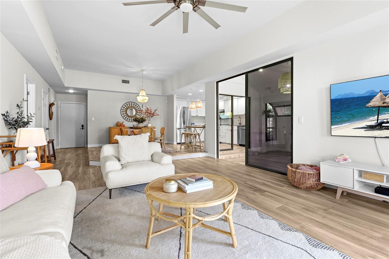 2383 Lakeside Unit D3, Sarasota, FL 34235