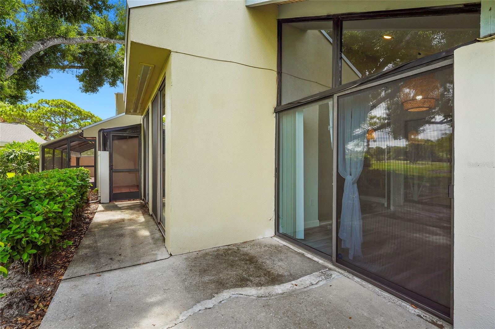 2383 Lakeside Unit D3, Sarasota, FL 34235