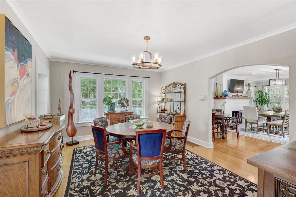 325 49th, St Petersburg, FL 33710