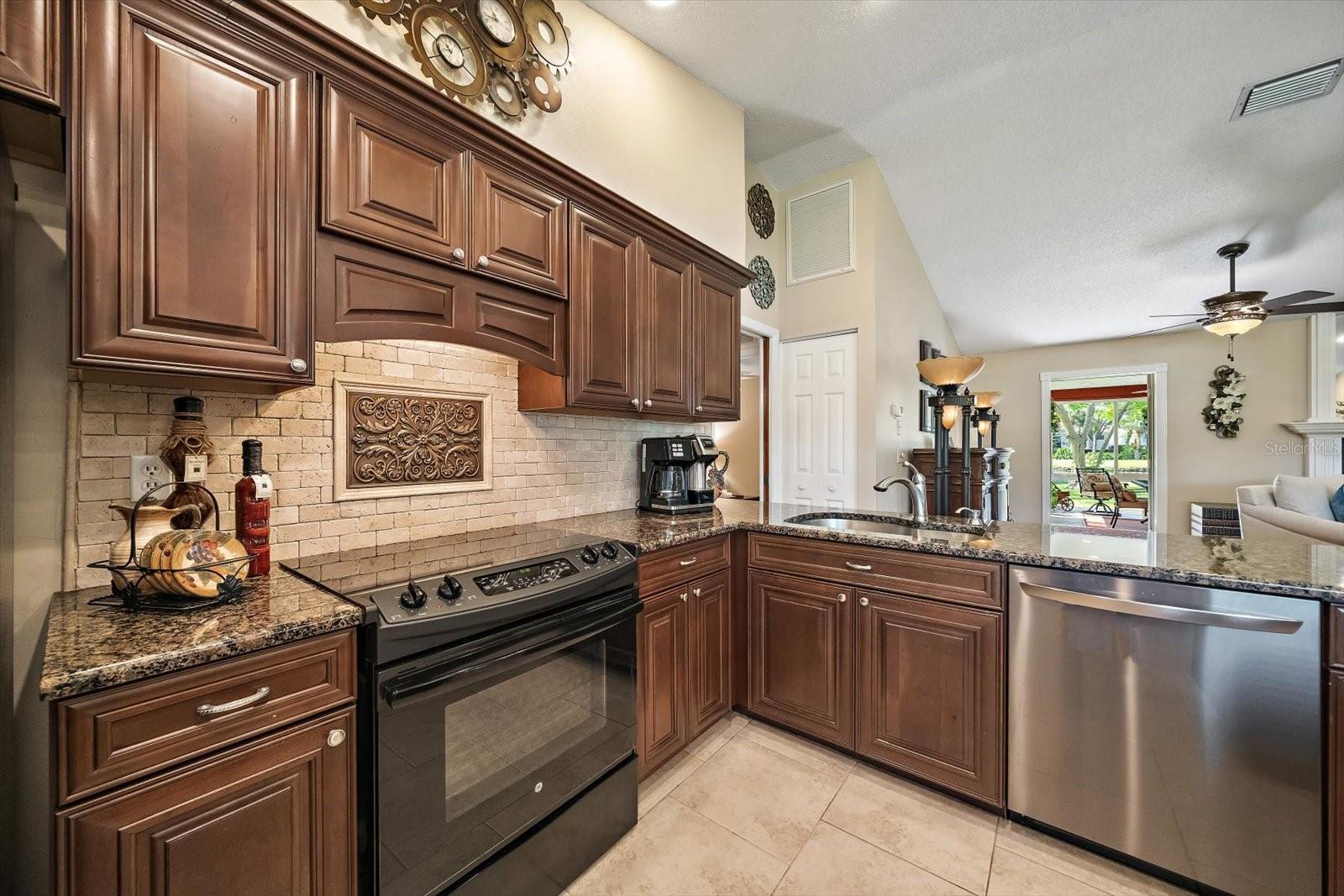 4352 Kingston, Sarasota, FL 34238