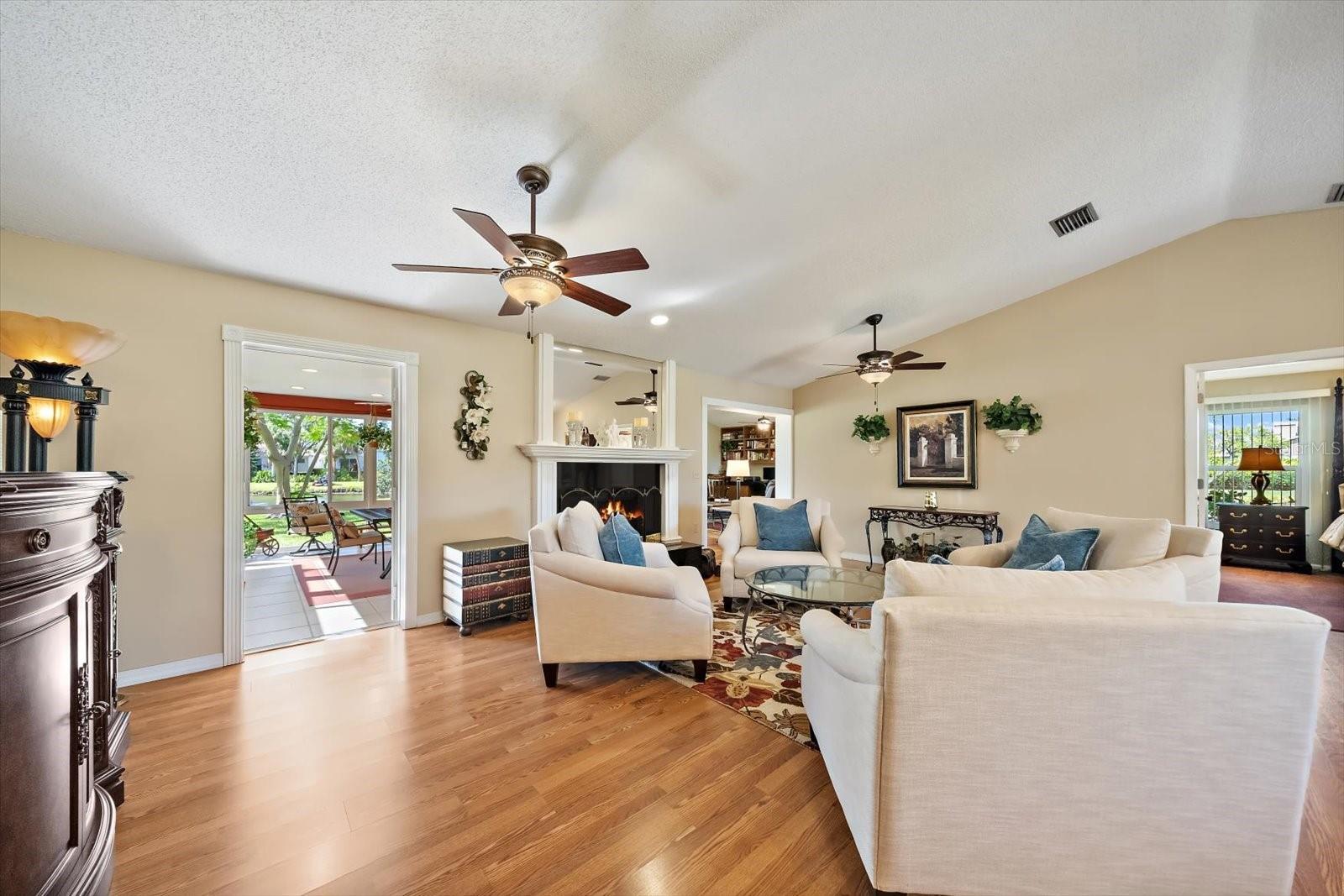 4352 Kingston, Sarasota, FL 34238