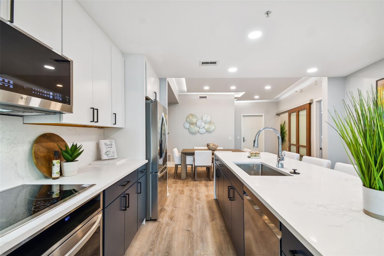 912 Channelside Unit 2316, Tampa, FL 33602