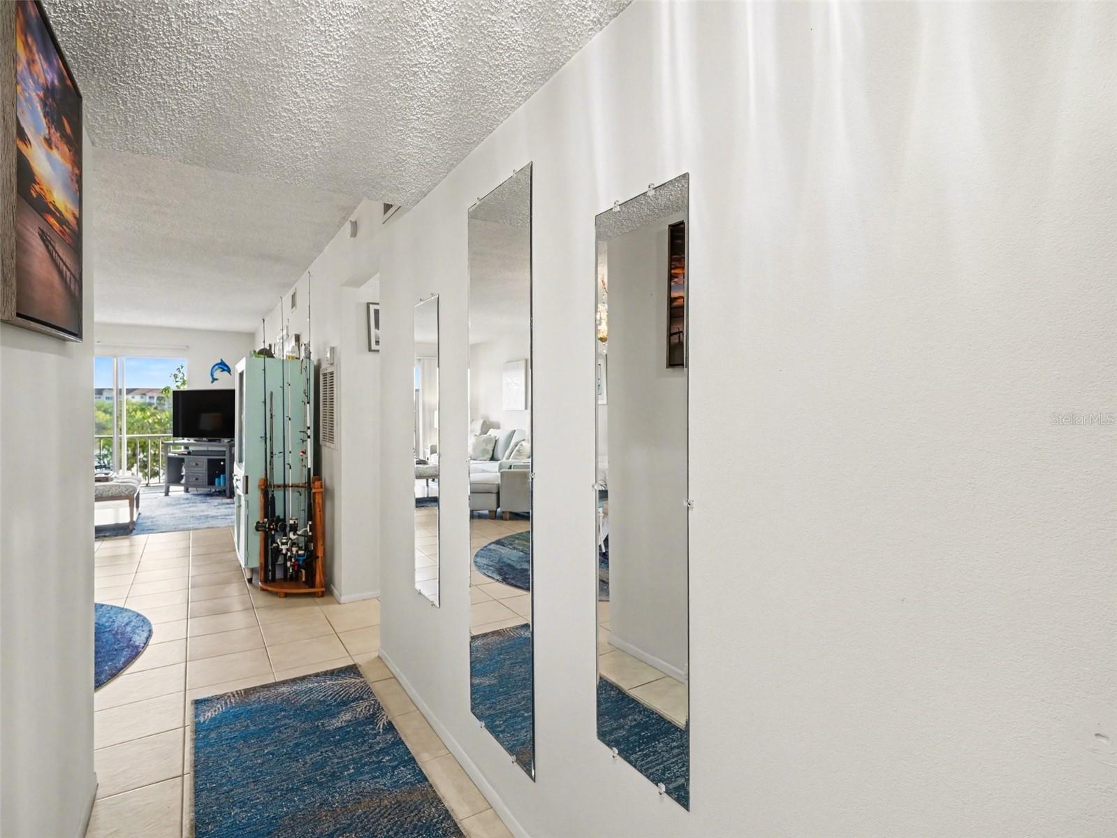 3915 Lake Bayshore Unit 306, Bradenton, FL 34205