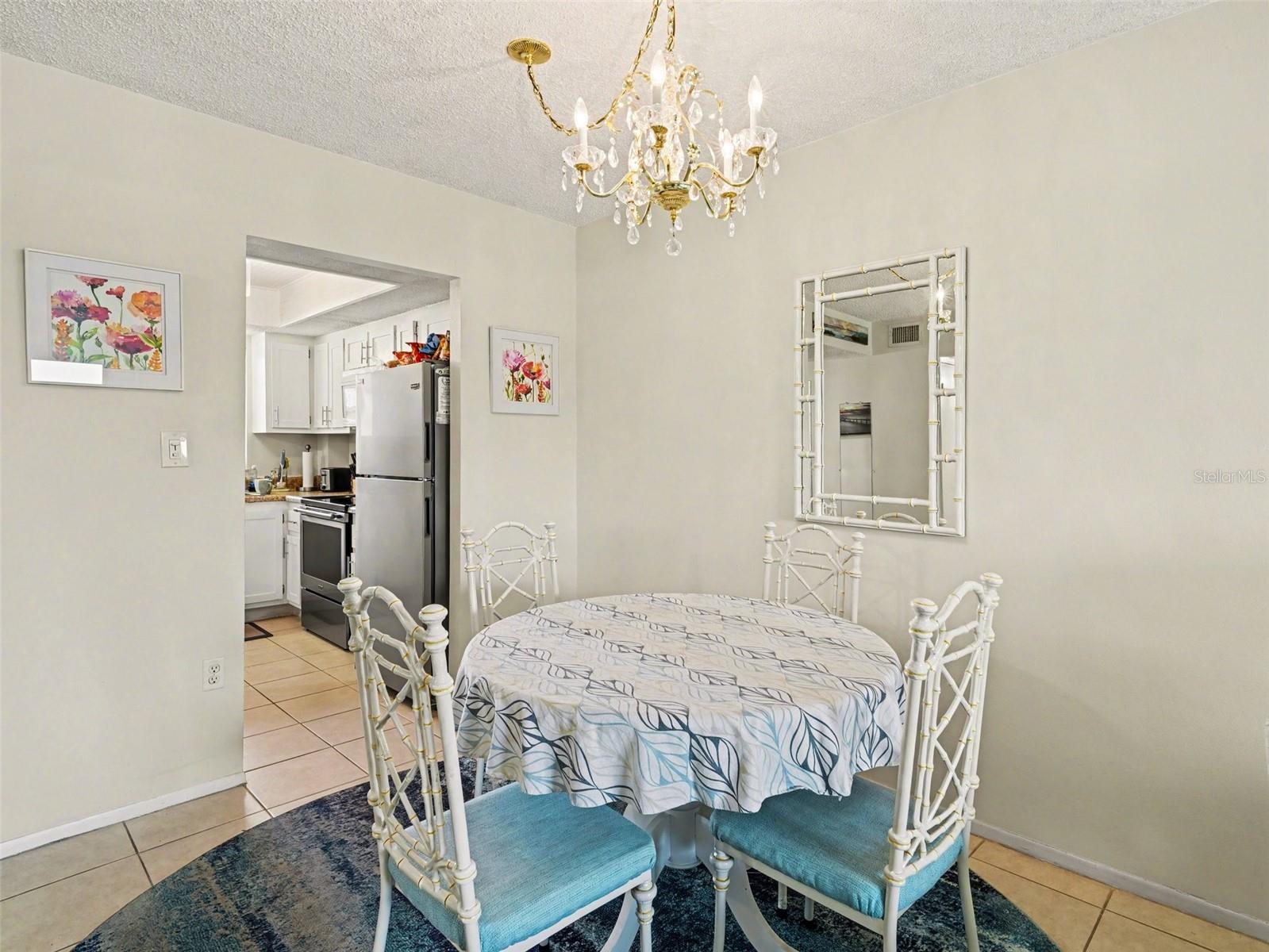 3915 Lake Bayshore Unit 306, Bradenton, FL 34205