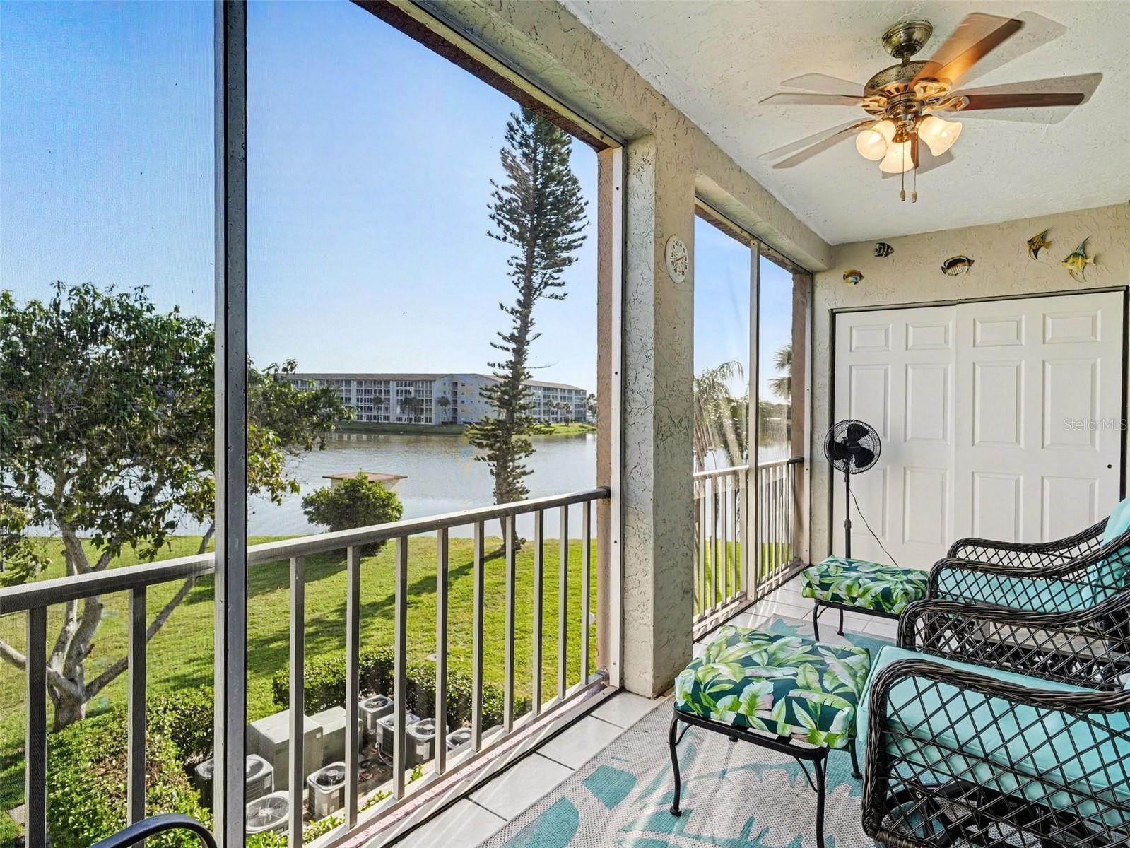 3915 Lake Bayshore Unit 306, Bradenton, FL 34205