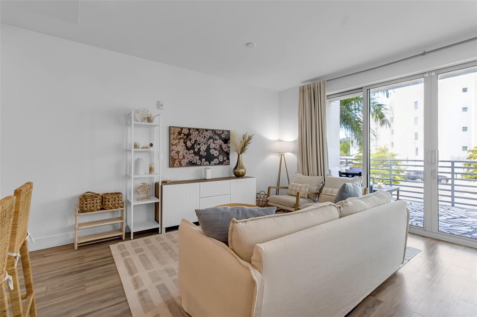 1703 Tamiami Unit 211, Sarasota, FL 34234