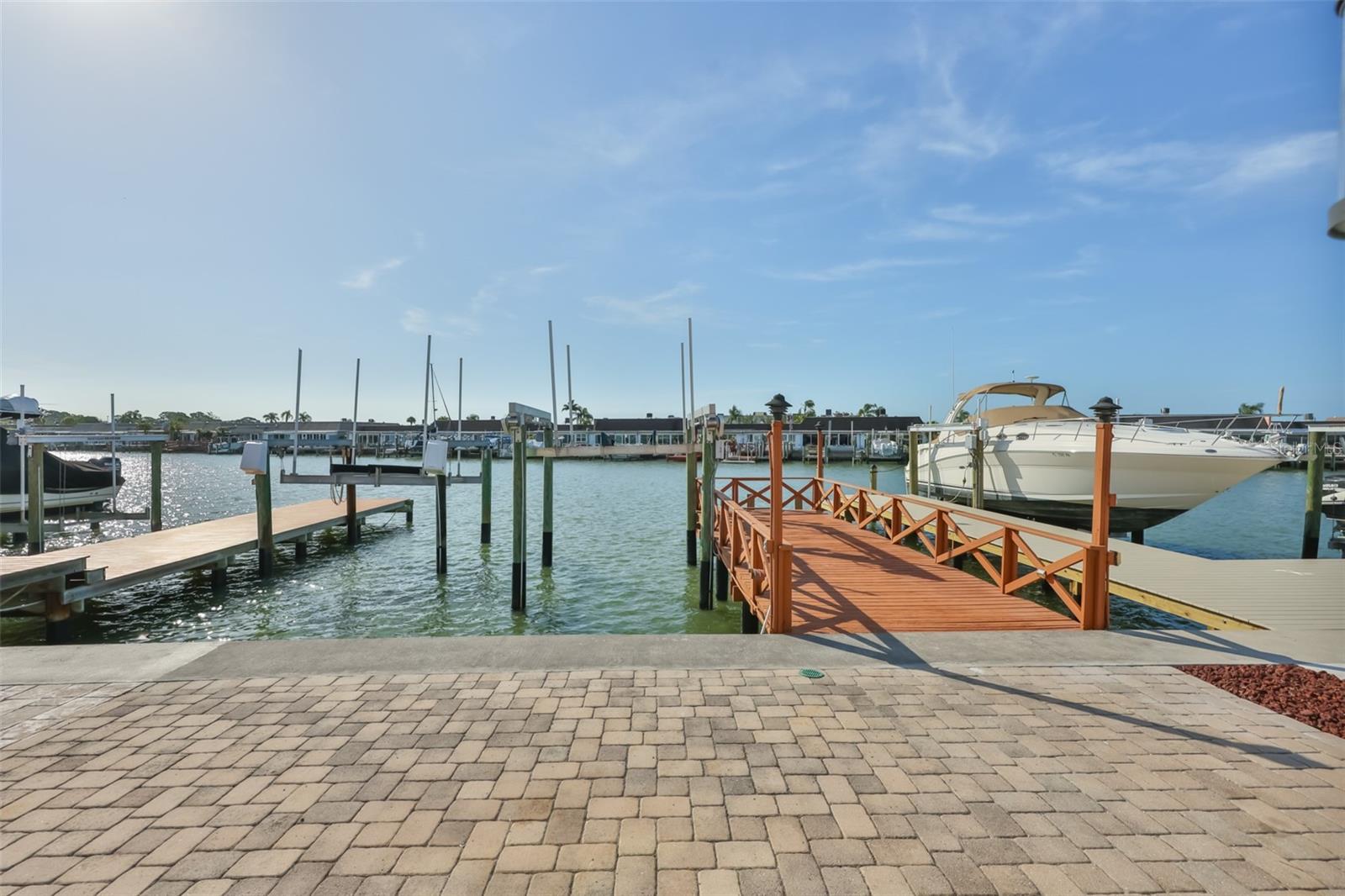 574 Boca Ciega Point Unit 2205, St Petersburg, FL 33708