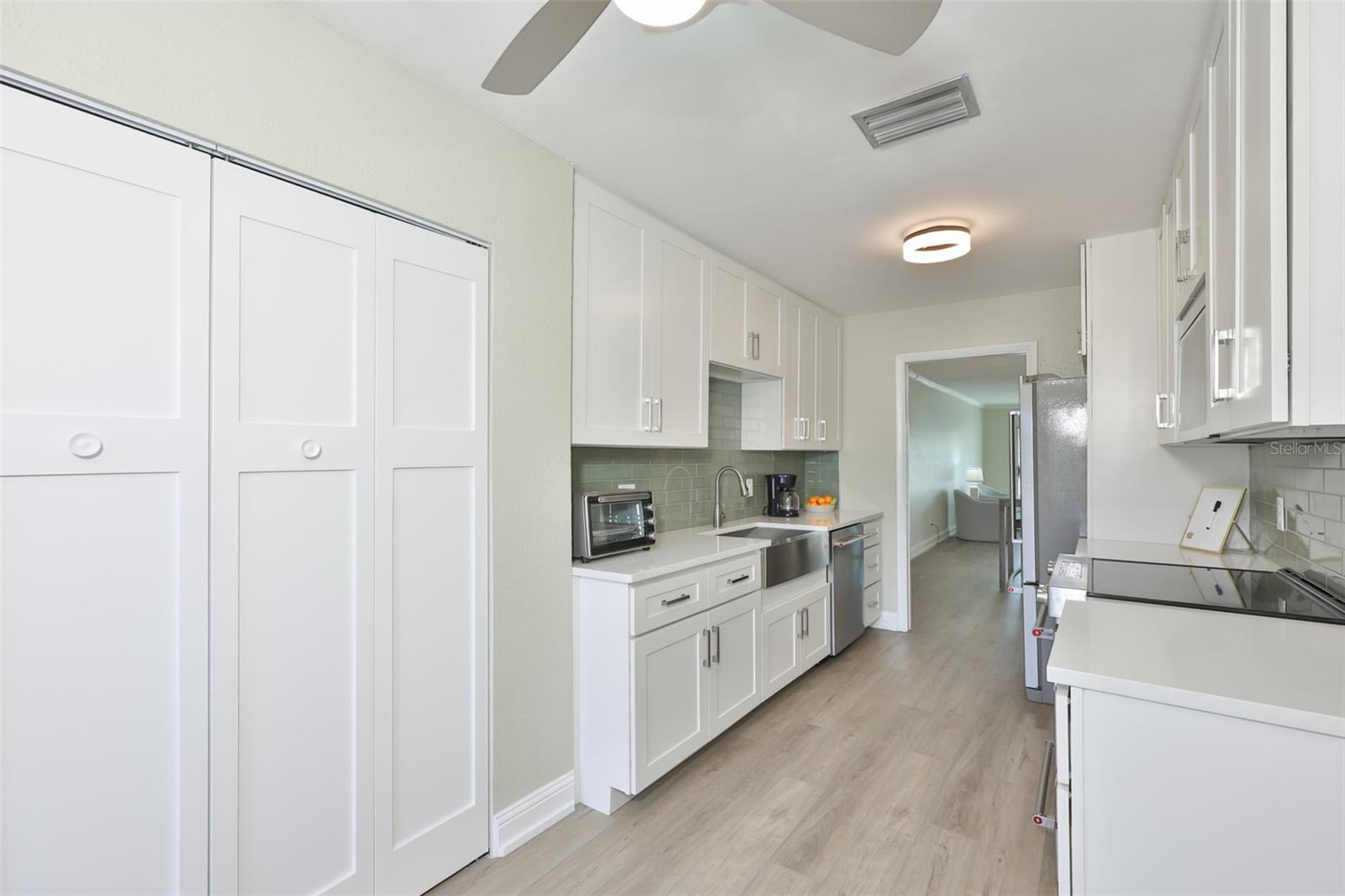 574 Boca Ciega Point Unit 2205, St Petersburg, FL 33708