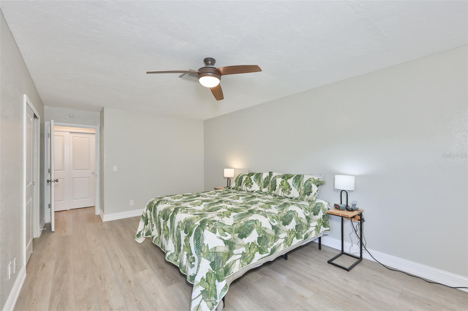 574 Boca Ciega Point Unit 2205, St Petersburg, FL 33708