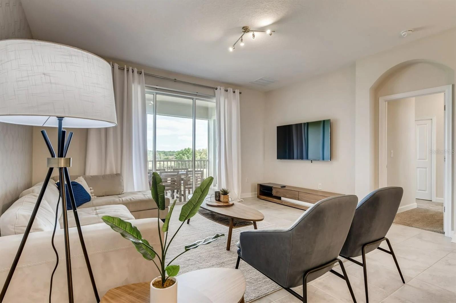 545 Ocean Course Unit 545, Davenport, FL 33896