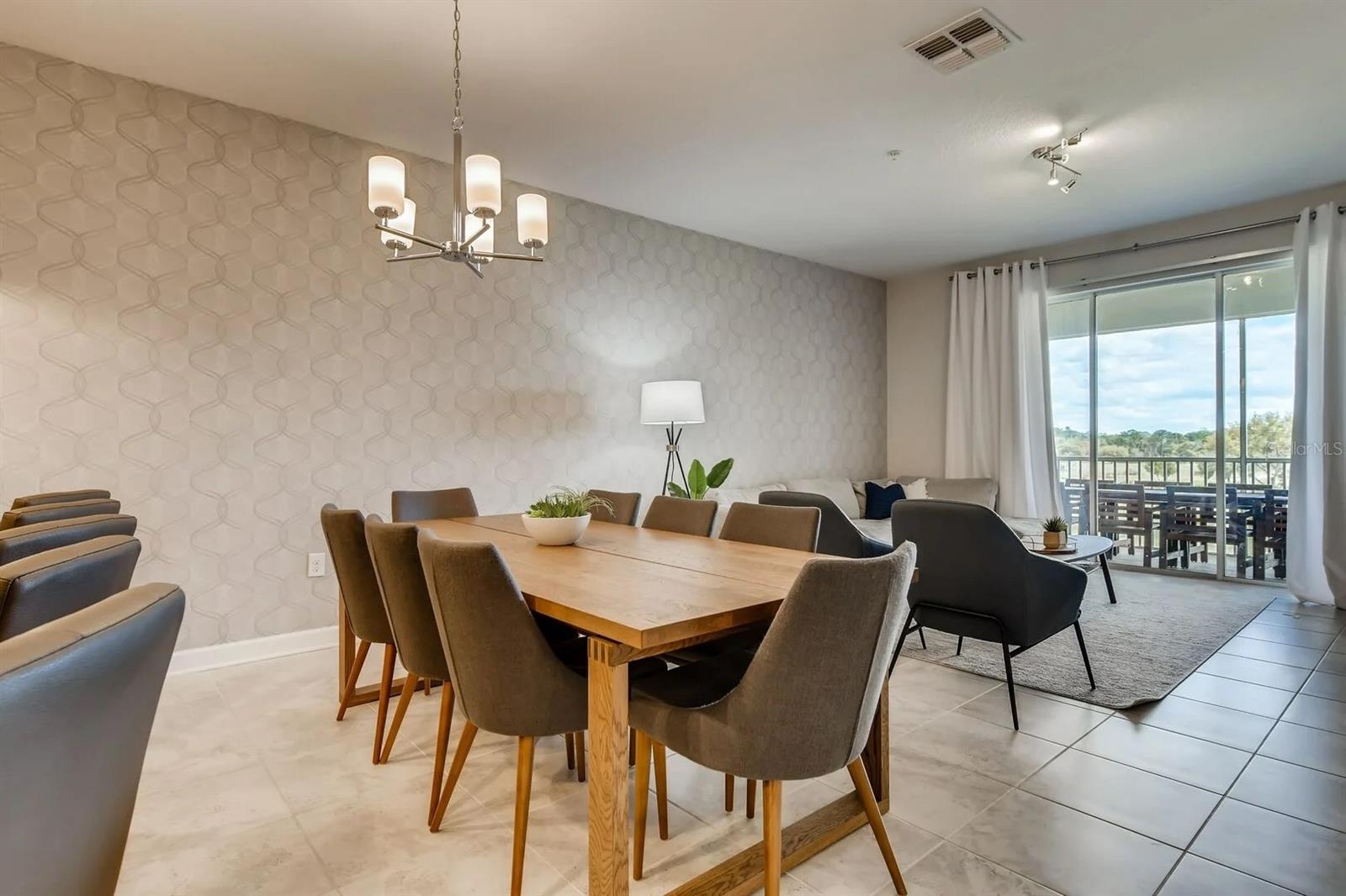 545 Ocean Course Unit 545, Davenport, FL 33896