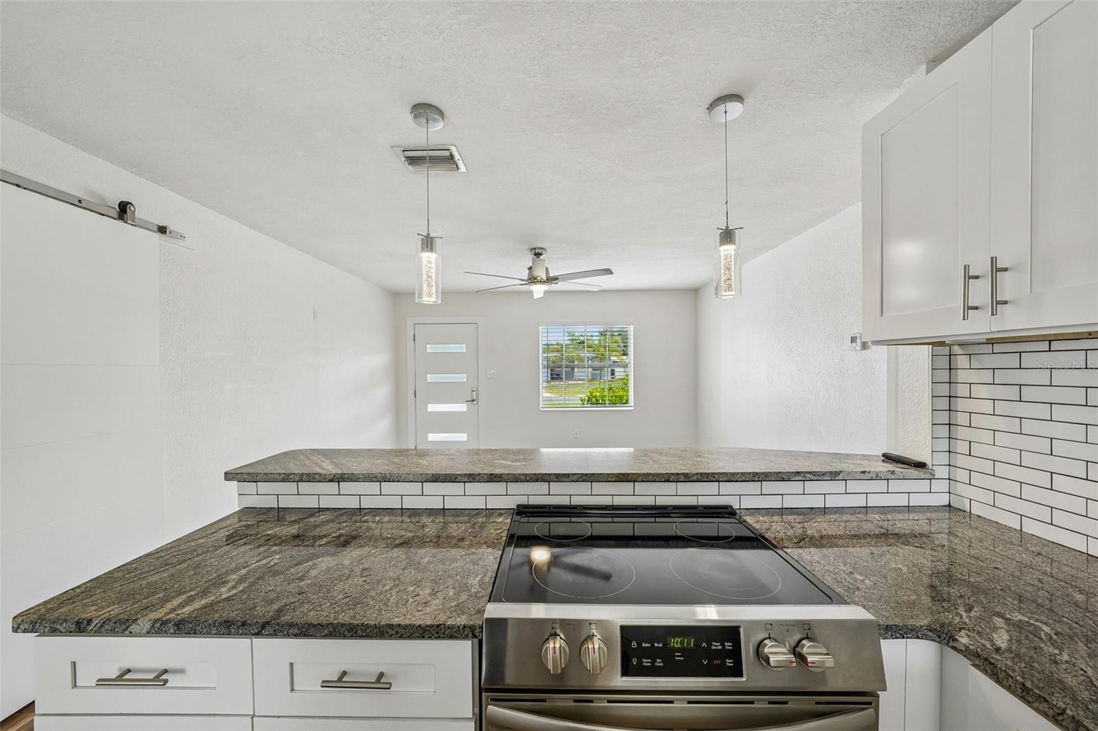 784 87th, St Petersburg, FL 33702