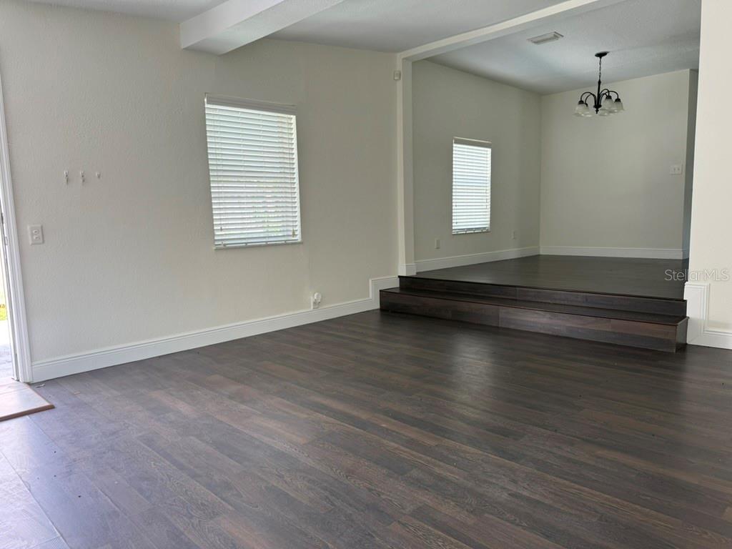 1512 Kirby, Tampa, FL 33604