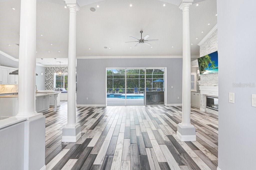 30303 Laurelwood, Wesley Chapel, FL 33543