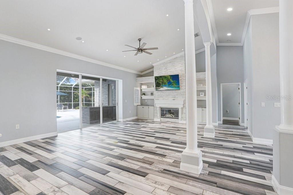 30303 Laurelwood, Wesley Chapel, FL 33543