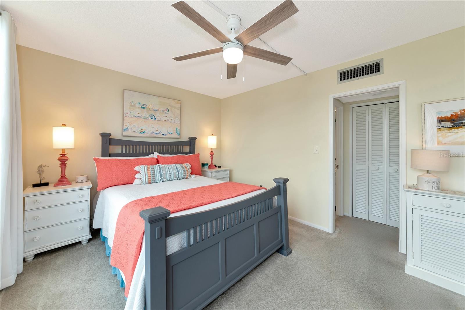 7461 Country Club Unit 203, Sarasota, FL 34243