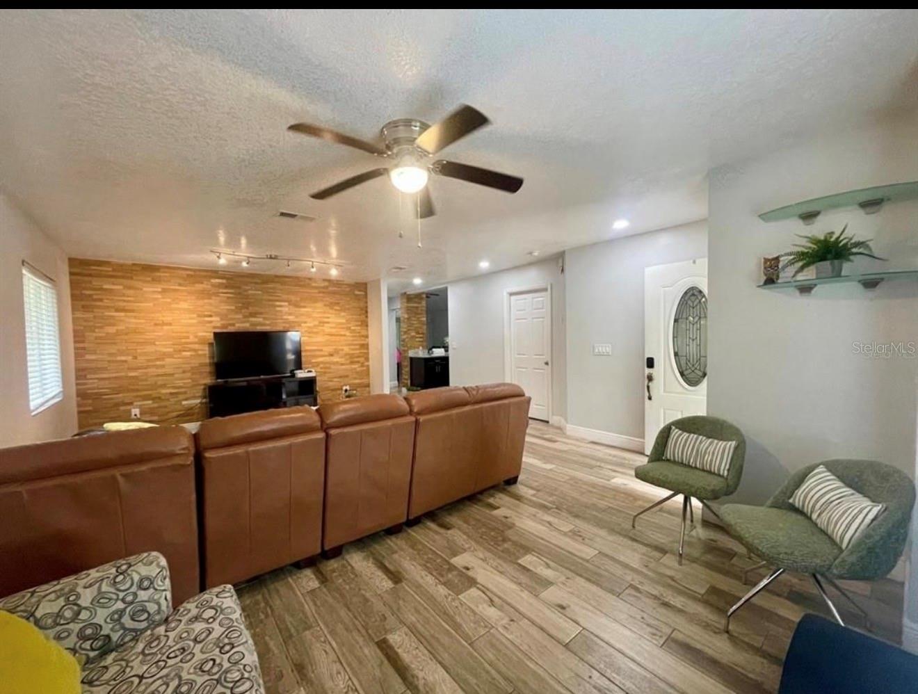 1044 Nin, Orlando, FL 32835
