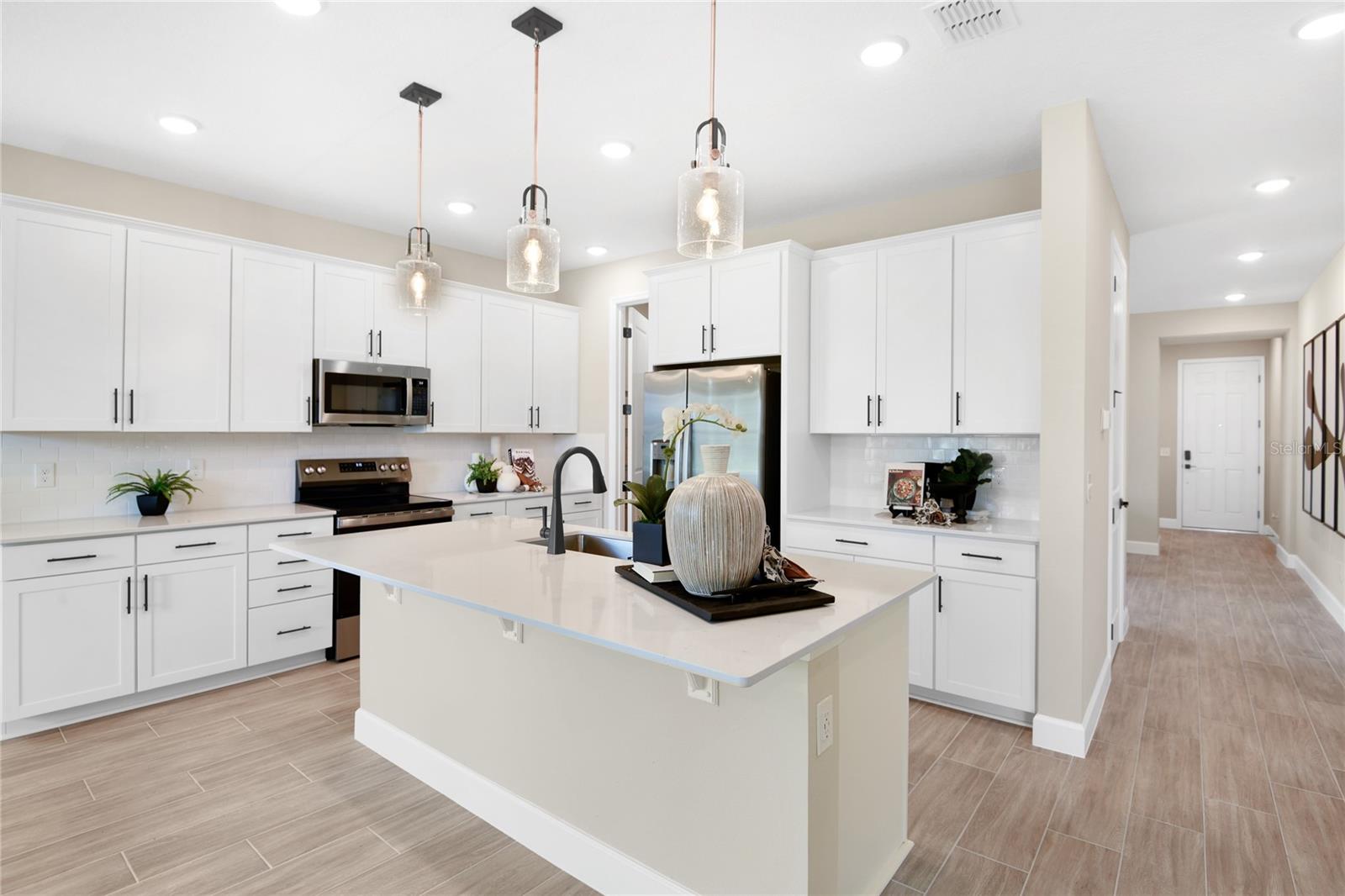 190 Blue Star, Tavares, FL 32778