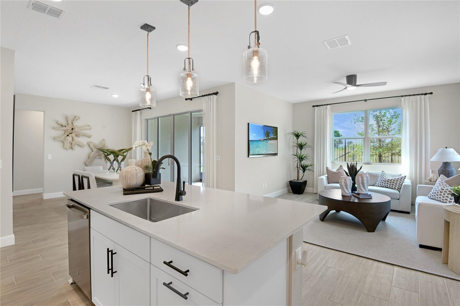 190 Blue Star, Tavares, FL 32778