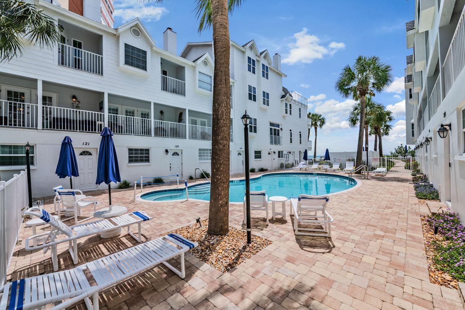 17960 Gulf Unit 121, Redington Shores, FL 33708