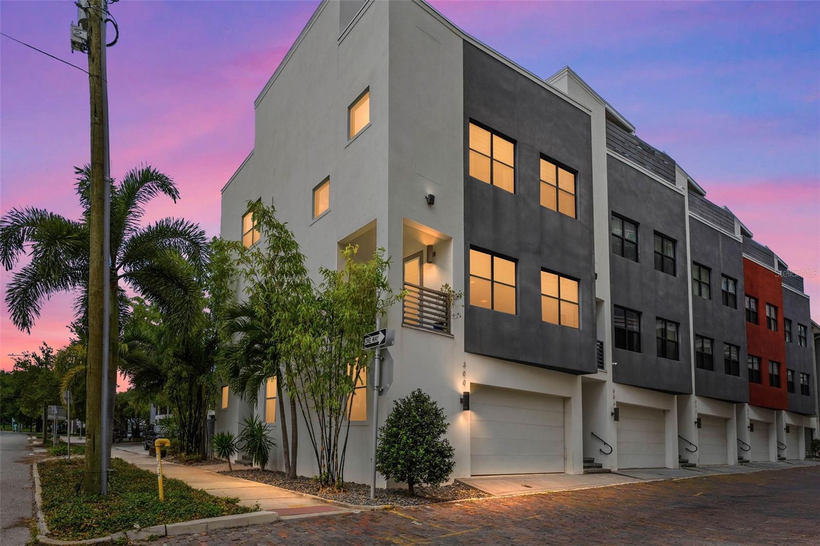 300 Delmar, St Petersburg, FL 33701
