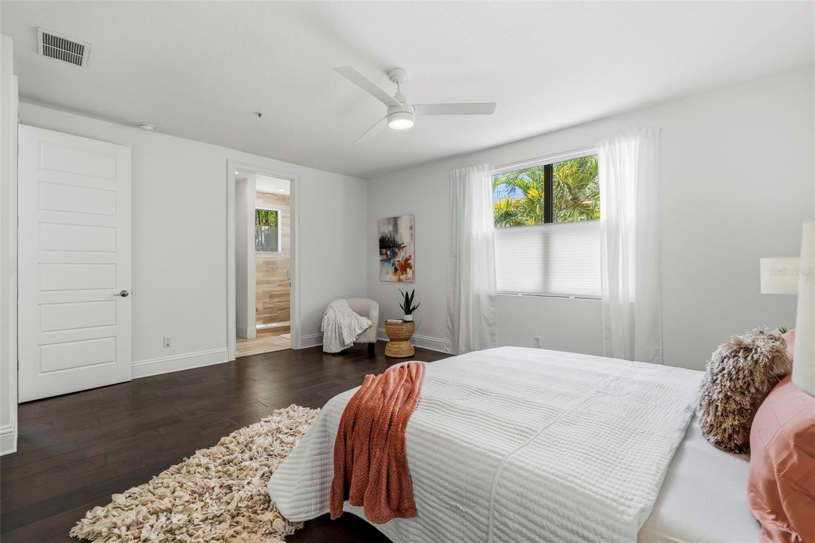 300 Delmar, St Petersburg, FL 33701
