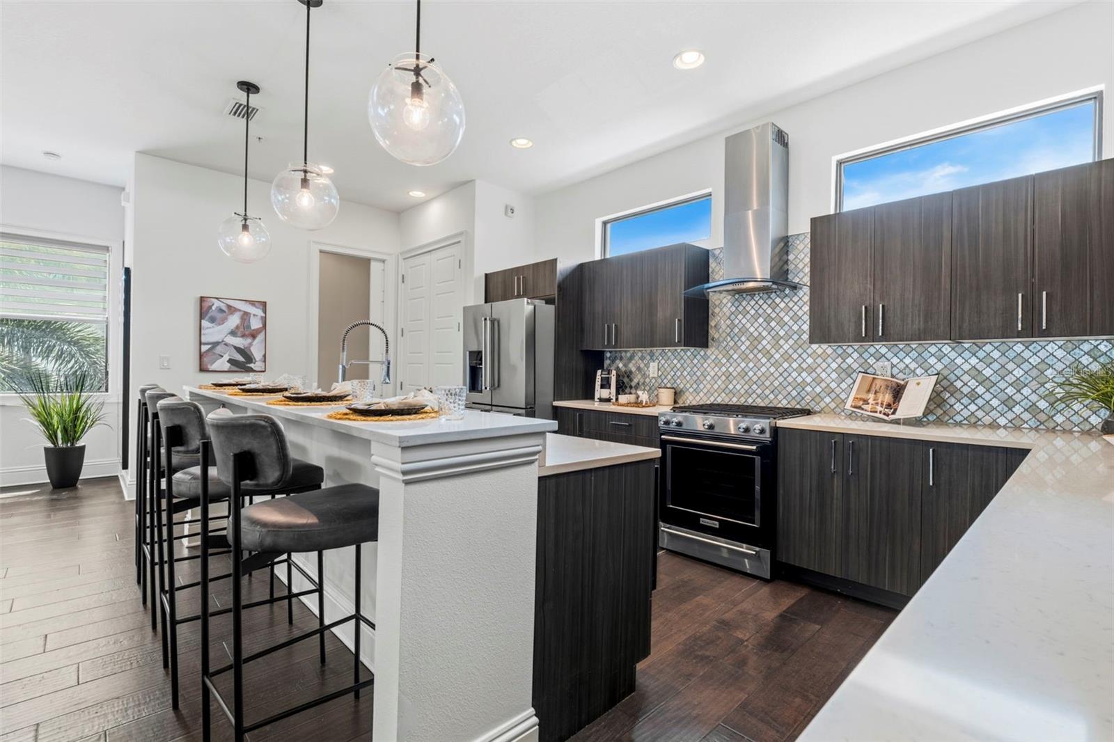 300 Delmar, St Petersburg, FL 33701