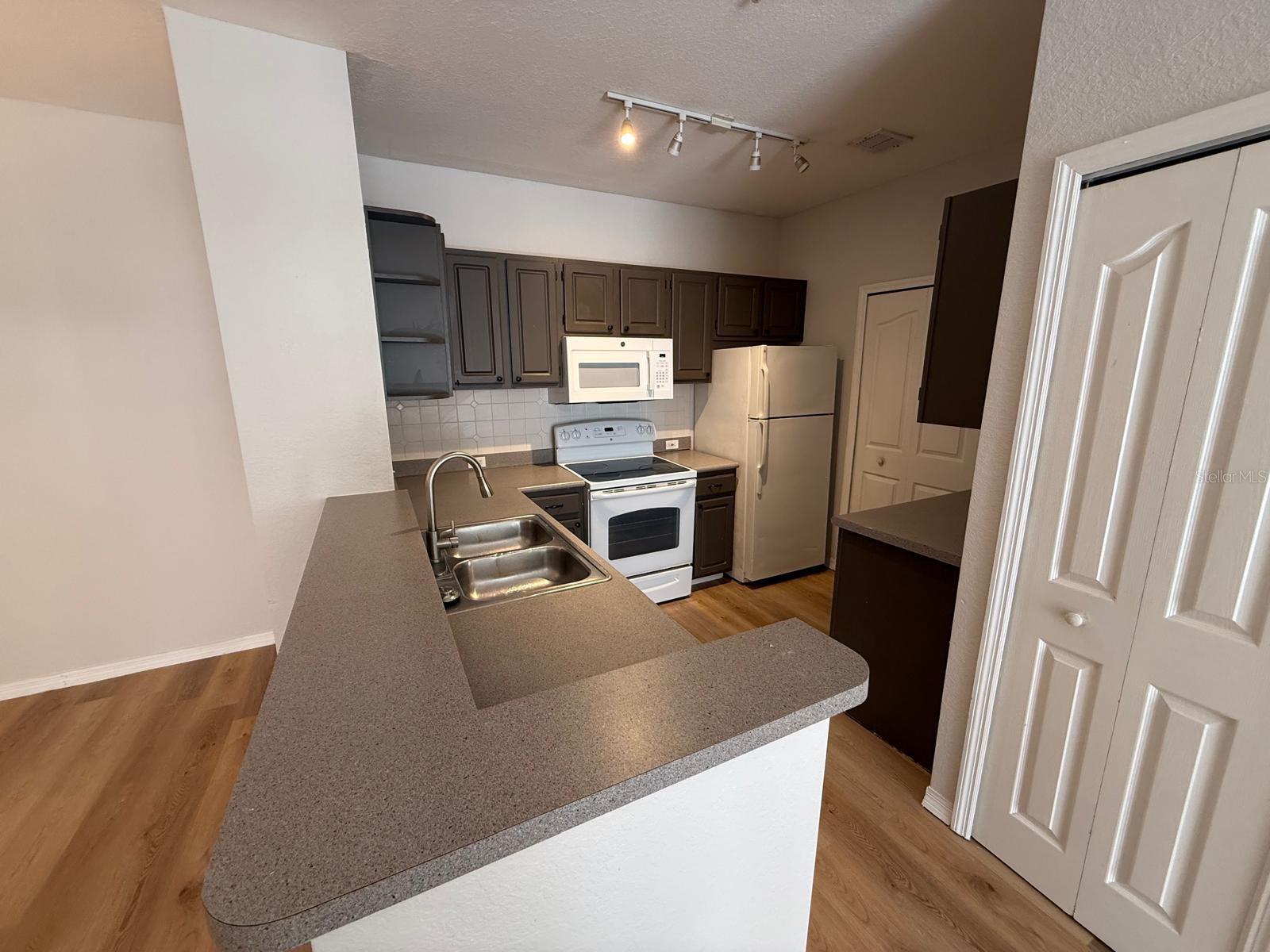 2537 Maitland Crossing Unit 12-201, Orlando, FL 32810