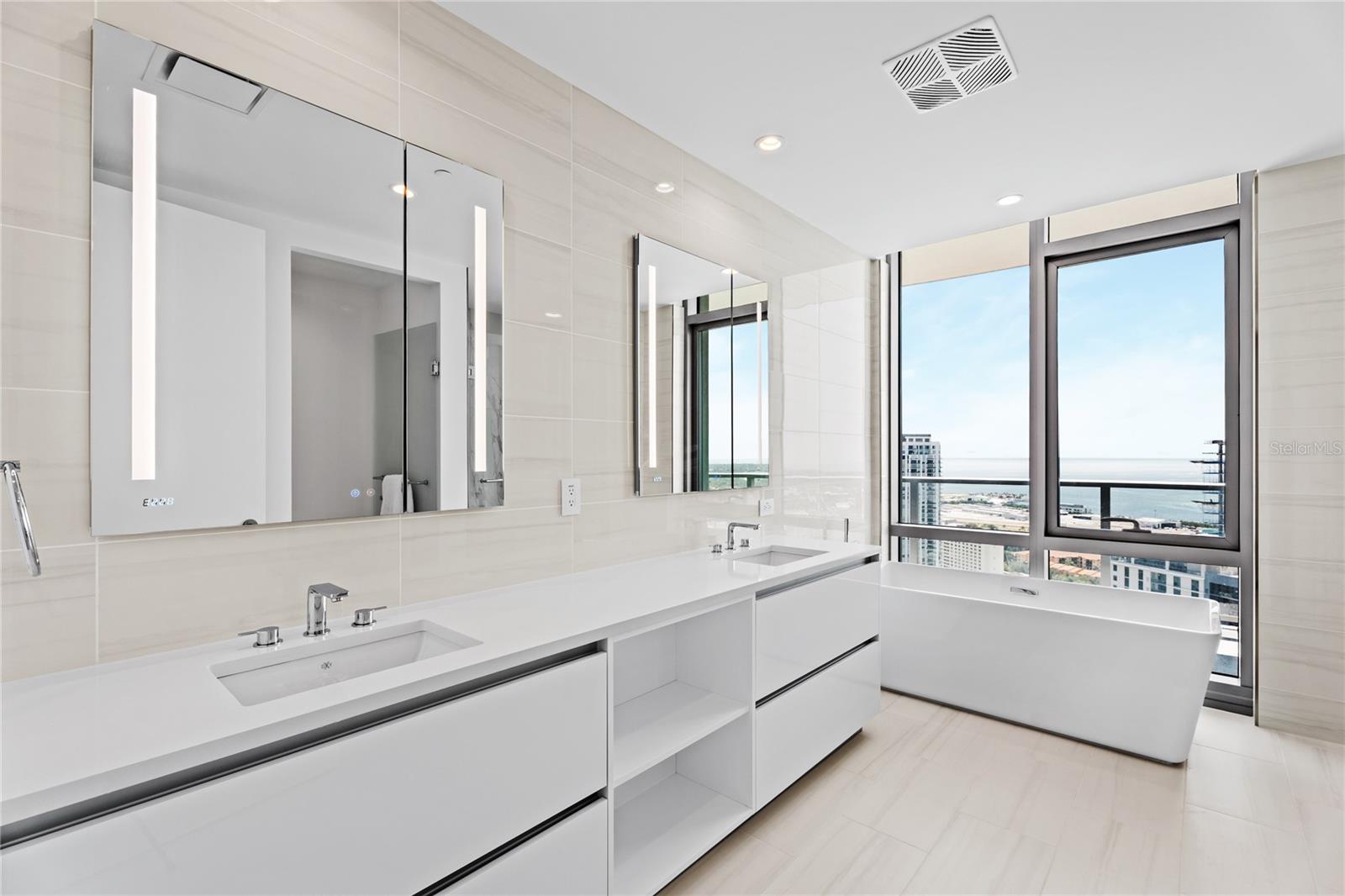 400 Central Unit 3107, St Petersburg, FL 33701