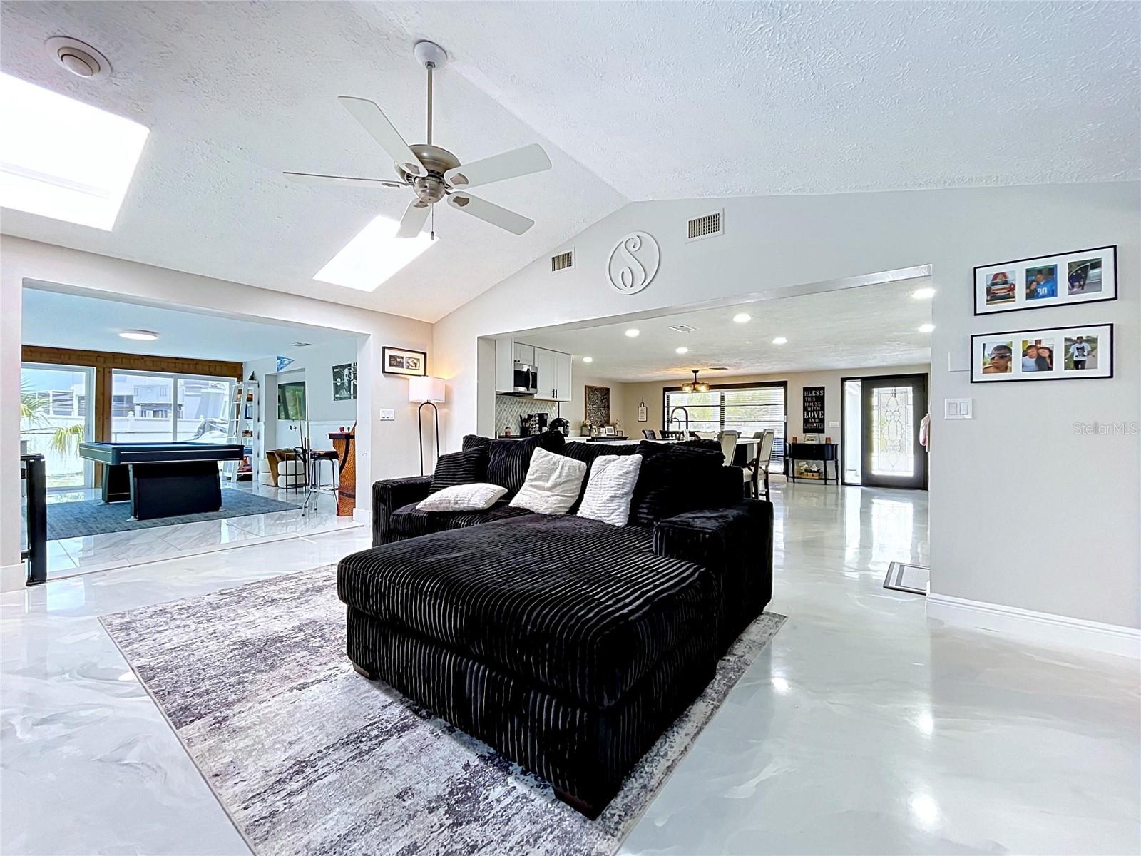 6950 Southwind, Hudson, FL 34667