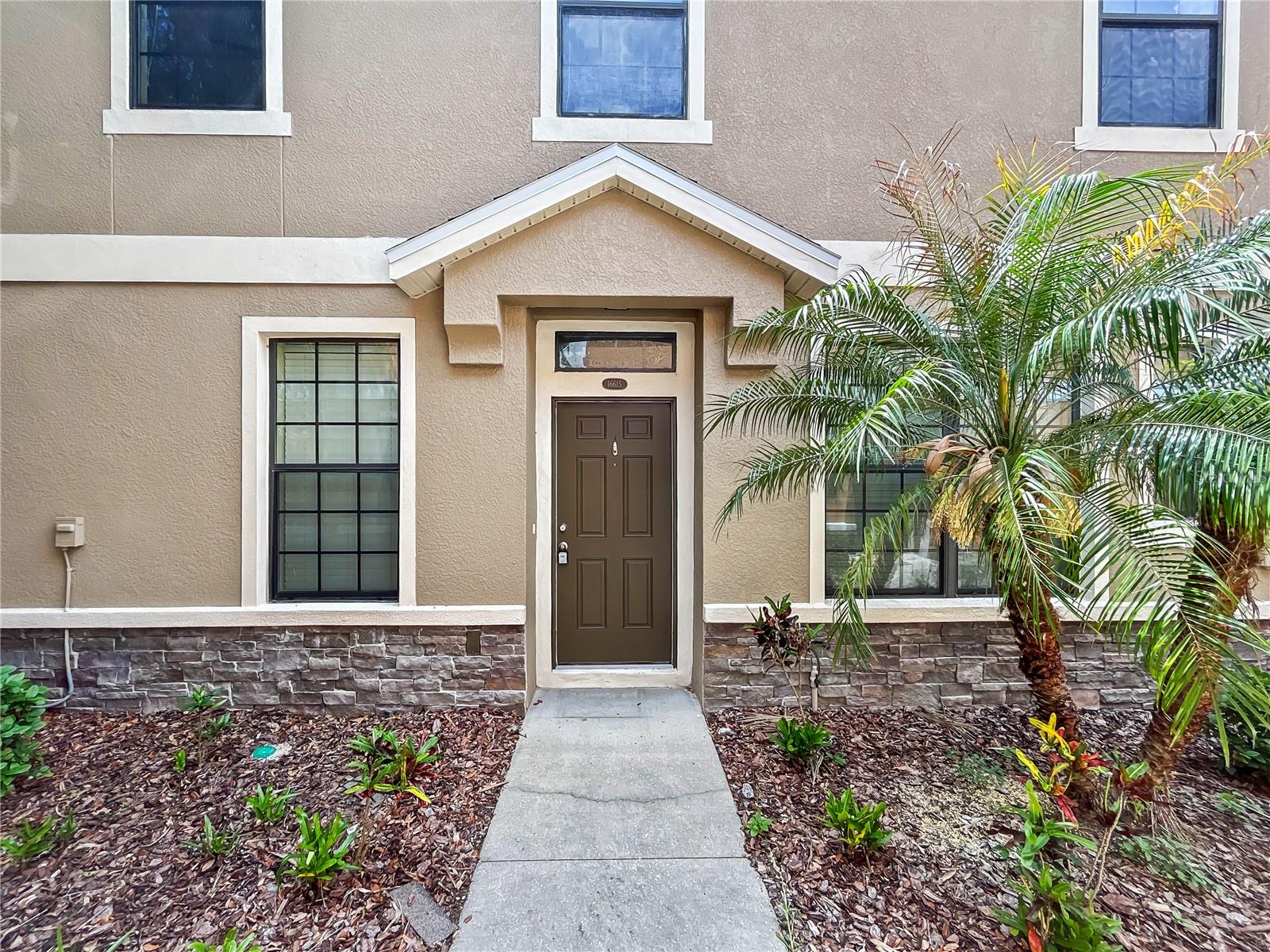 16615 Kingletside, Lithia, FL 33547