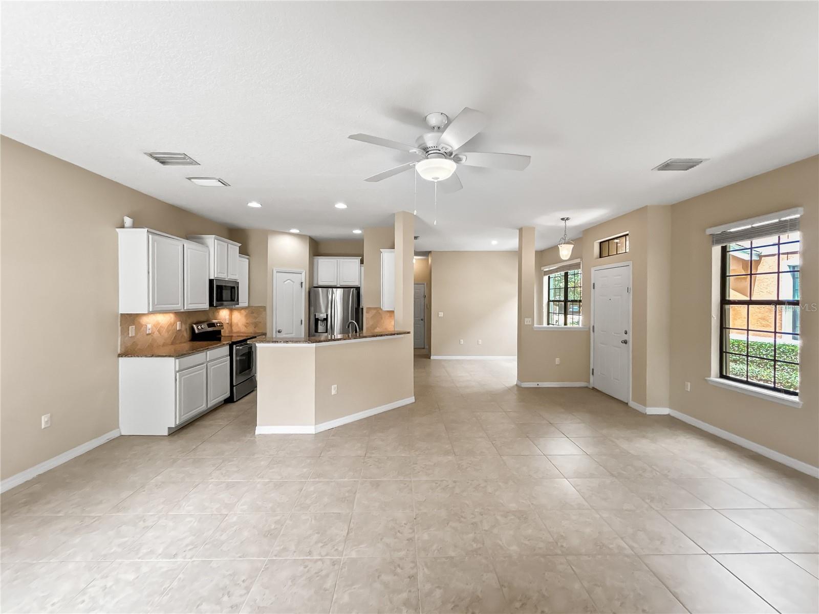 16615 Kingletside, Lithia, FL 33547