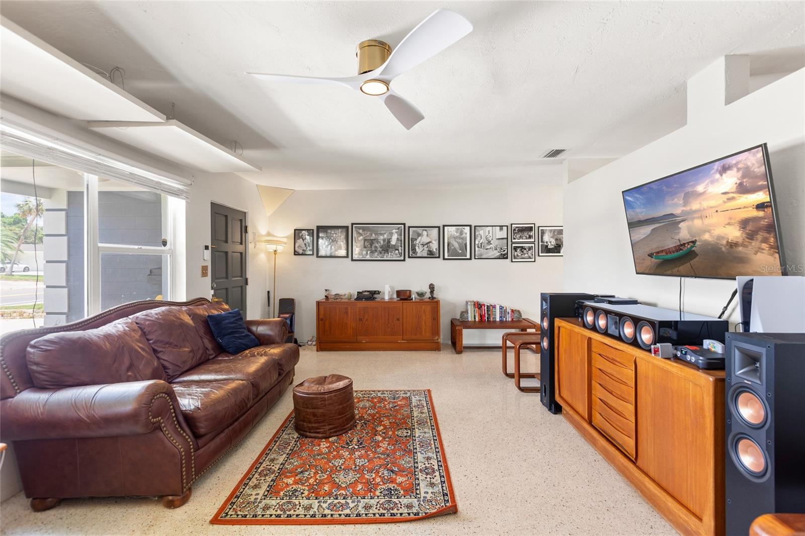 1124 40th, St Petersburg, FL 33703
