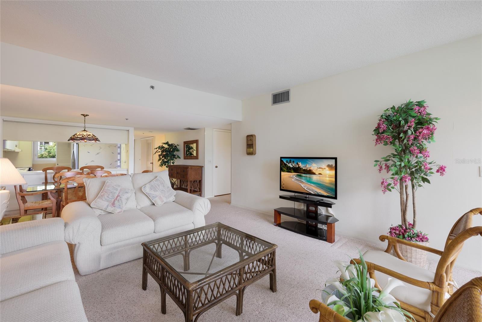 1095 Gulf of Mexico Unit 102, Longboat Key, FL 34228