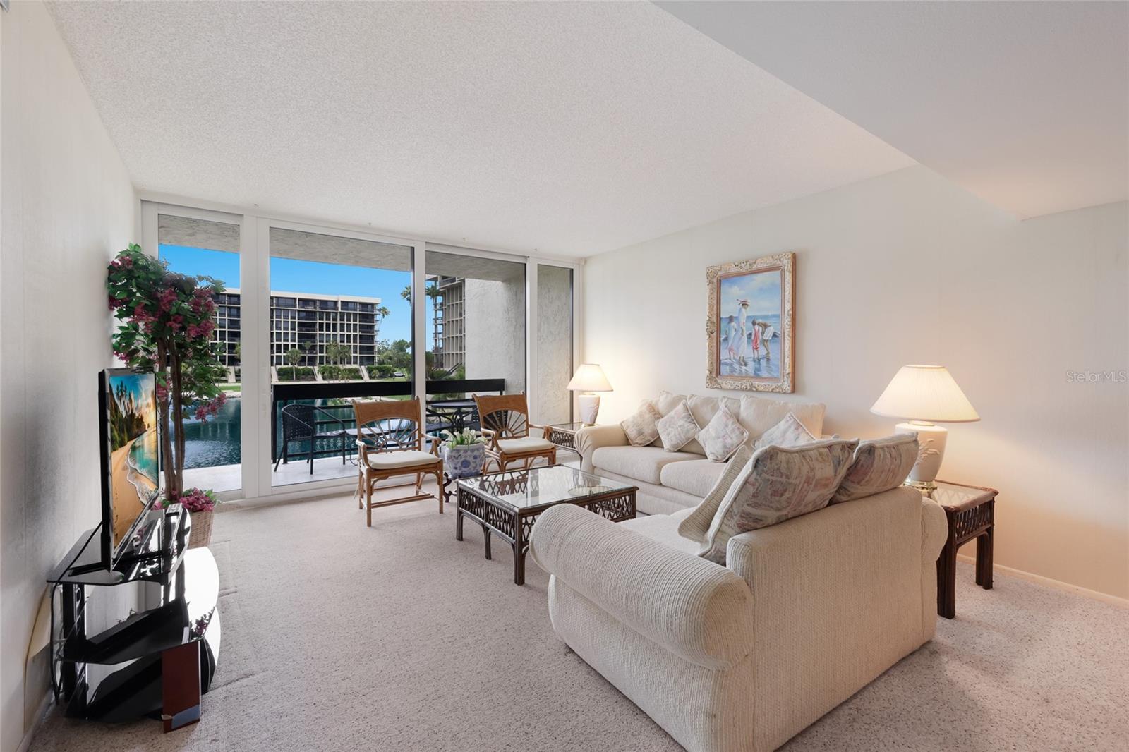 1095 Gulf of Mexico Unit 102, Longboat Key, FL 34228