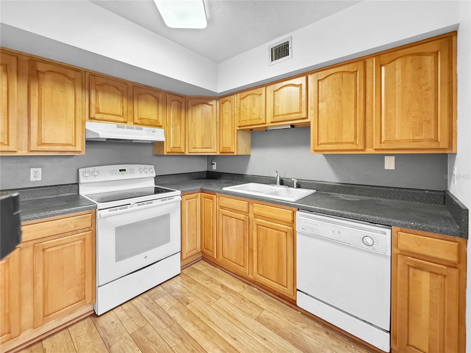 4300 58th Unit 1915, Kenneth City, FL 33709