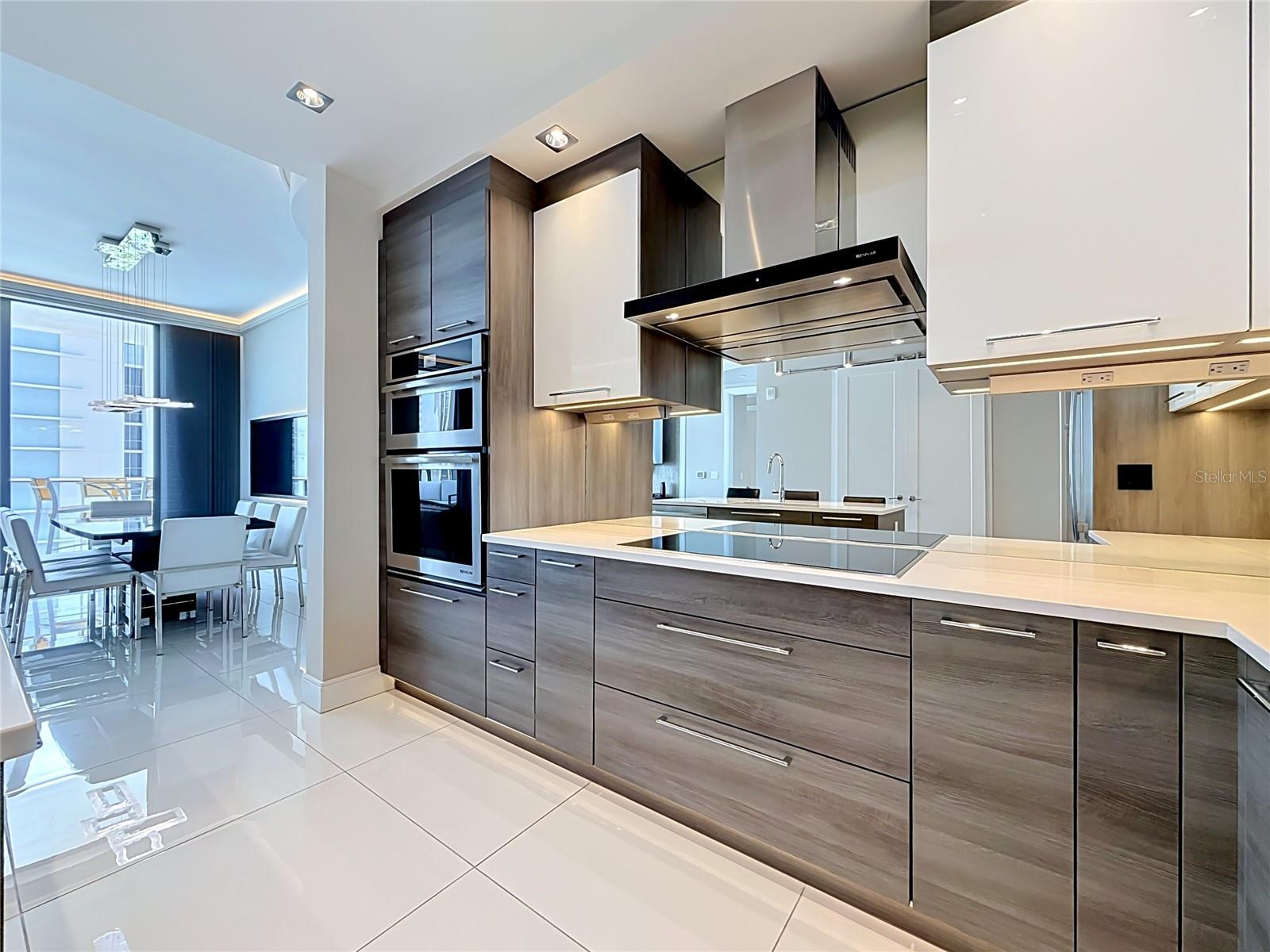 100 1st Unit 1106, St Petersburg, FL 33701