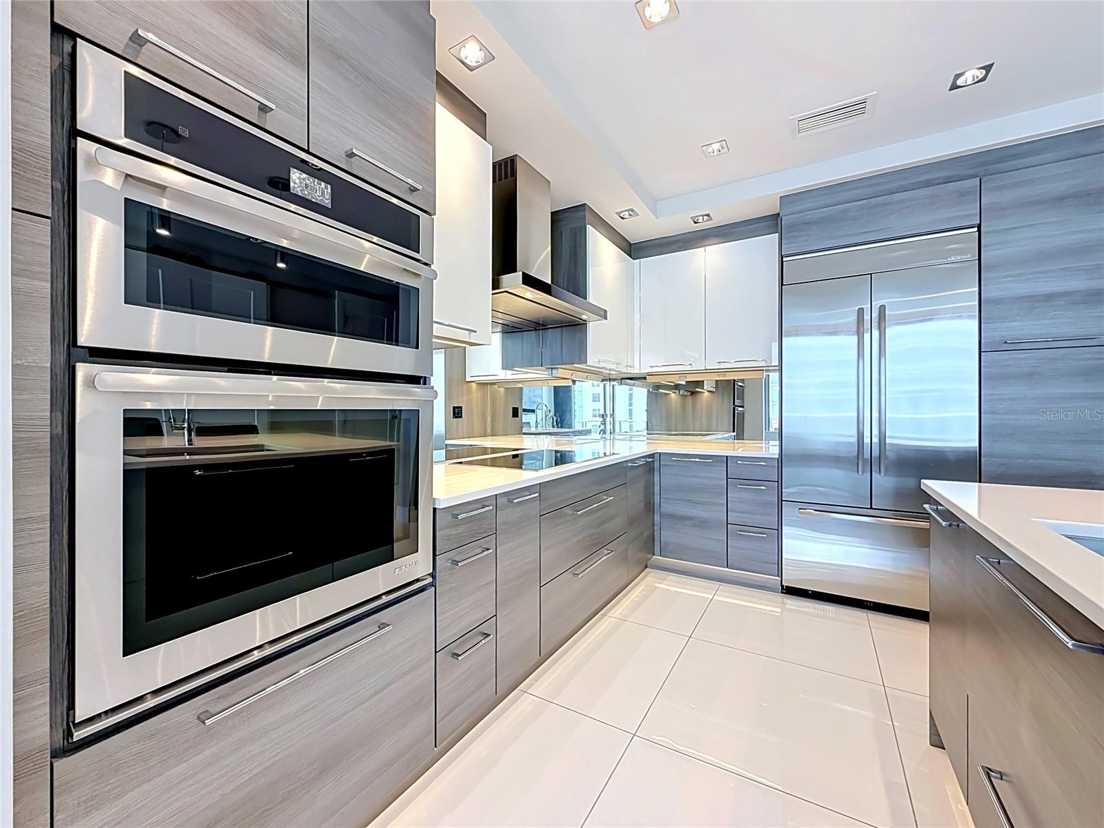 100 1st Unit 1106, St Petersburg, FL 33701