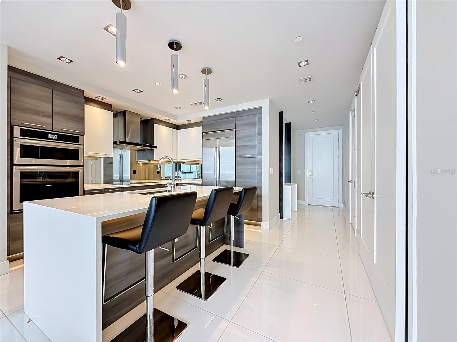 100 1st Unit 1106, St Petersburg, FL 33701
