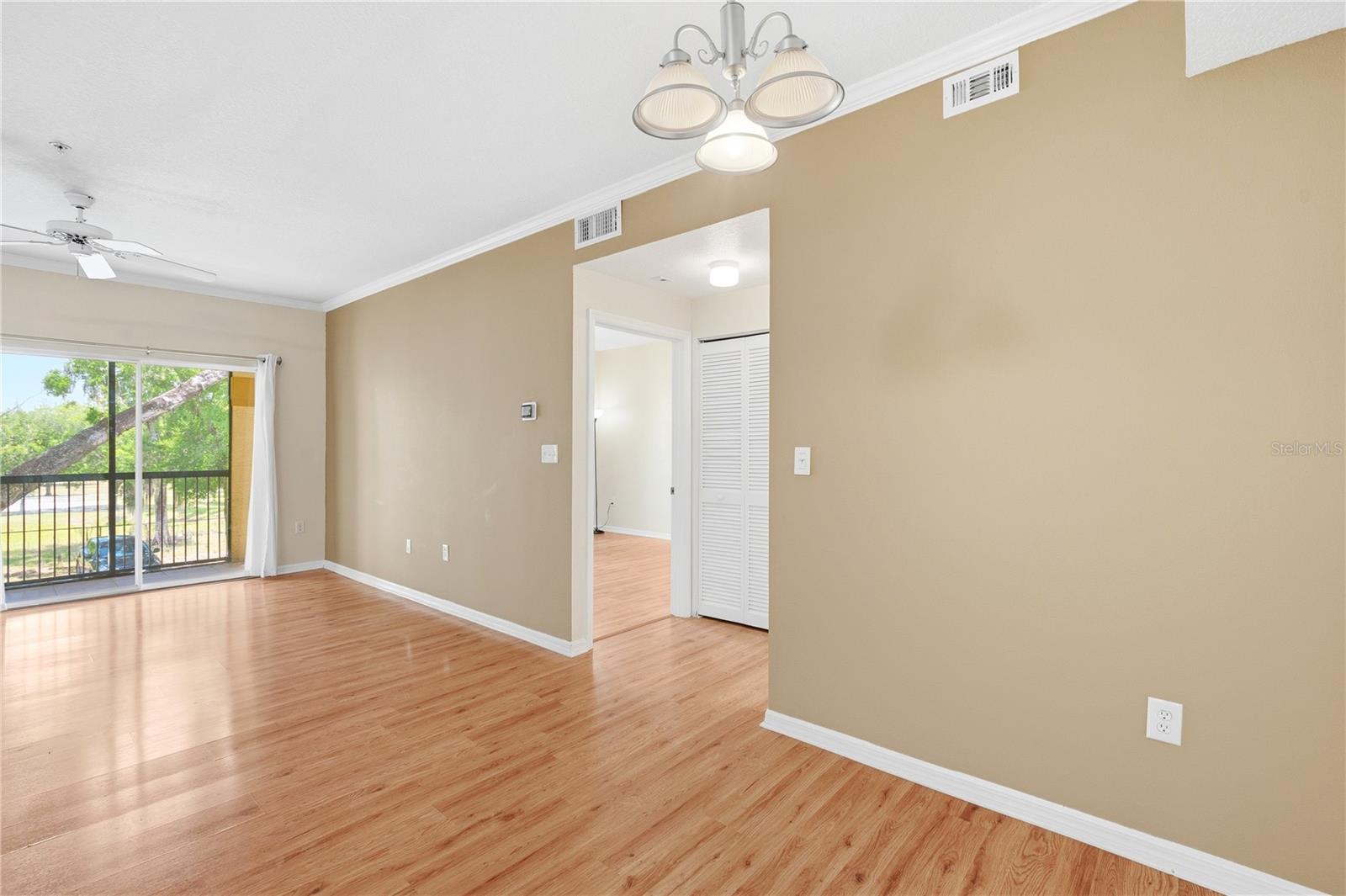 5618 Pinnacle Heights Unit 206, Tampa, FL 33624