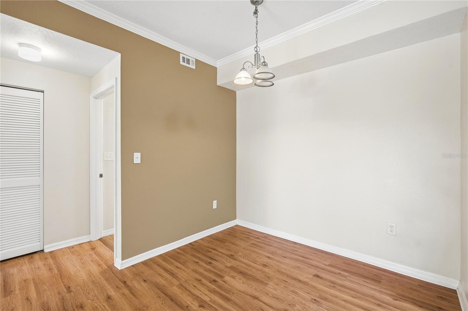 5618 Pinnacle Heights Unit 206, Tampa, FL 33624