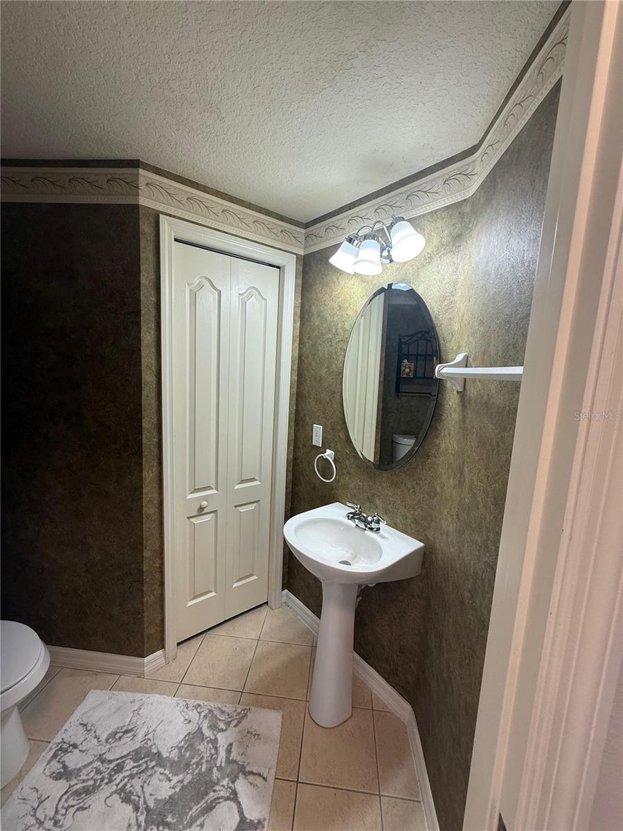 12985 Coyote Ln, Venice, FL 34292
