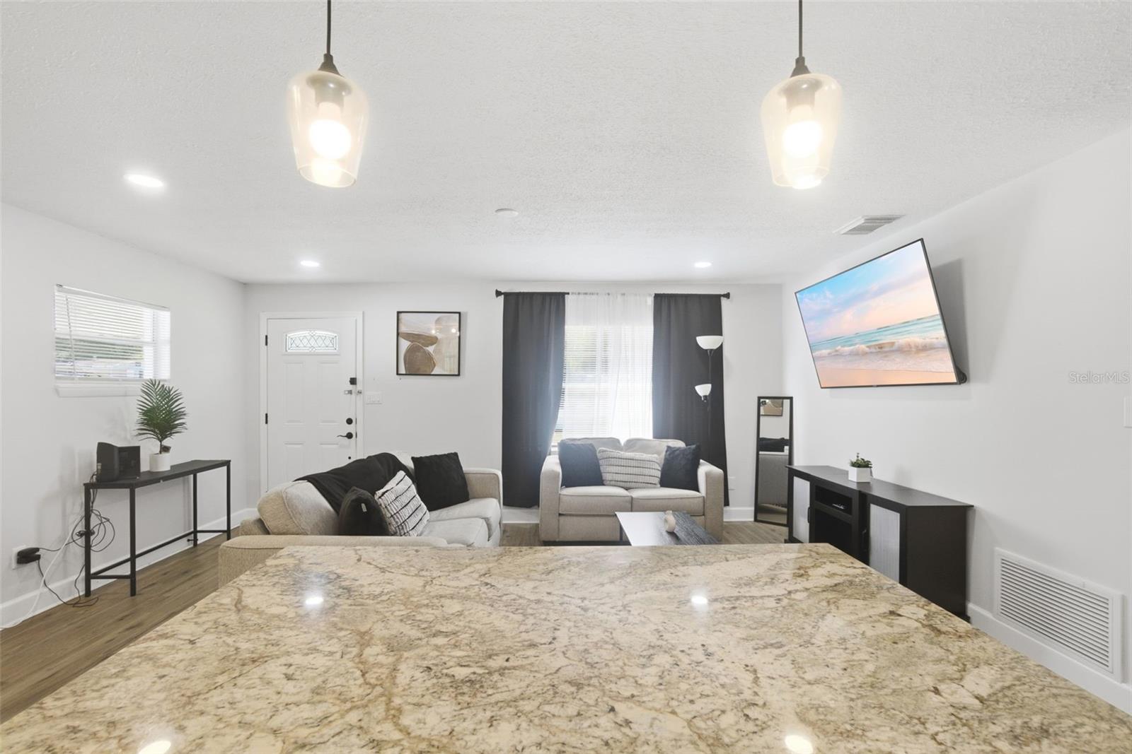 5450 Gaymar, Orlando, FL 32818