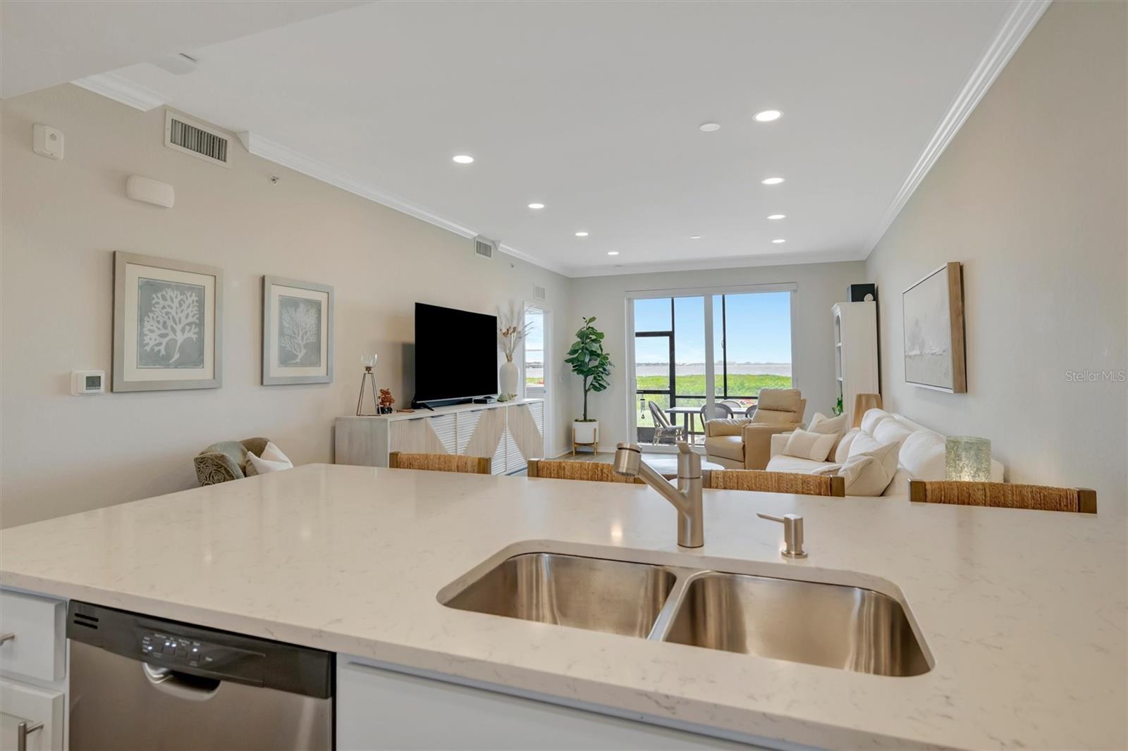 850 Tidewater Shores Unit 105, Bradenton, FL 34208