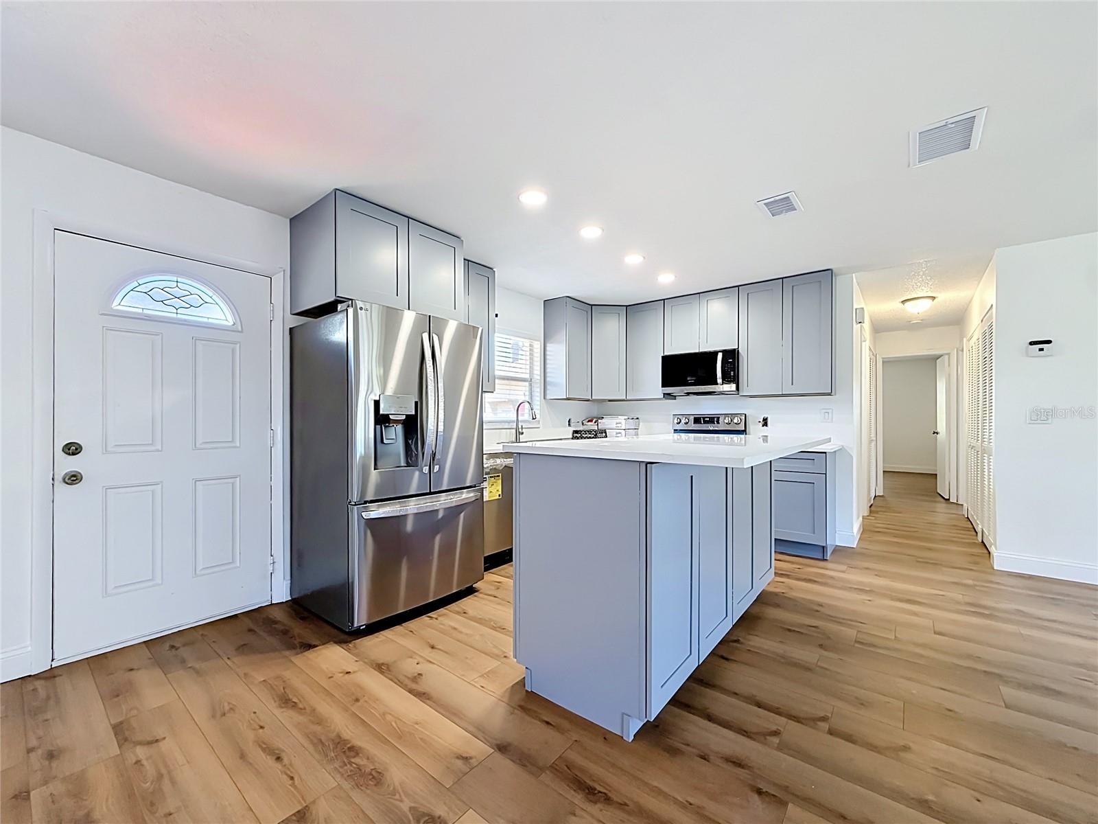 2188 Corinne Unit A, St Petersburg, FL 33712