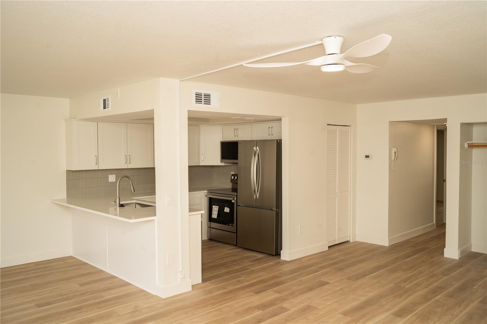 661 Poinsettia Unit 108, Clearwater Beach, FL 33767