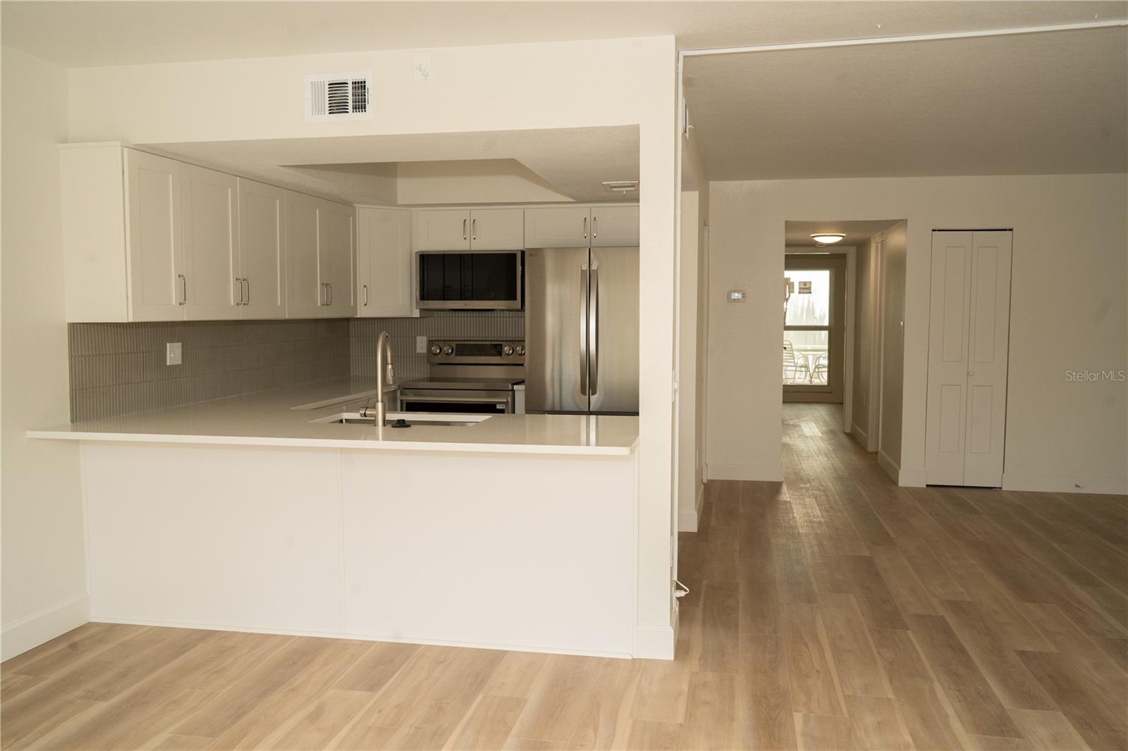 661 Poinsettia Unit 108, Clearwater Beach, FL 33767