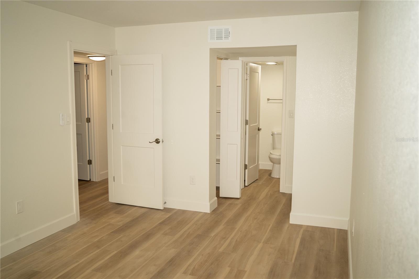 661 Poinsettia Unit 108, Clearwater Beach, FL 33767